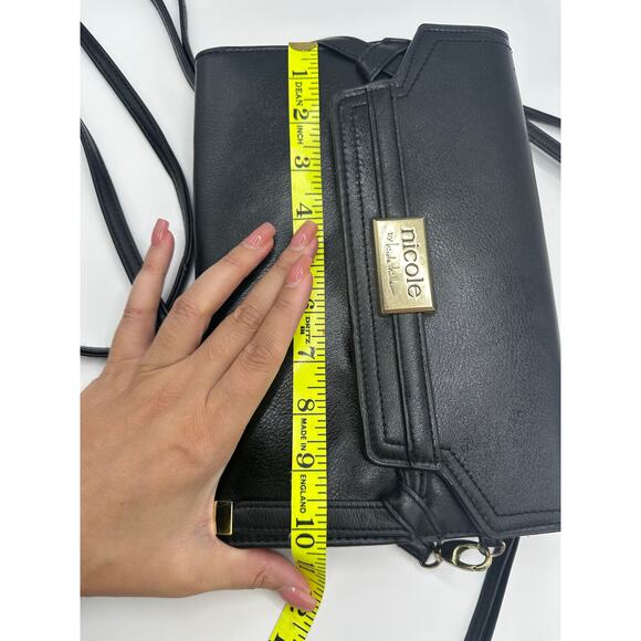 Nicole Miller Wristlet Crossbody Removable Straps - Picture 7 of 7